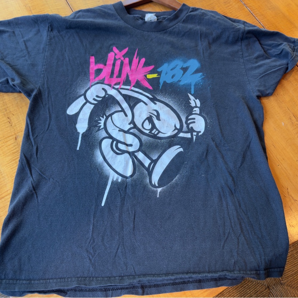 Alstyle Black Blink-182 2011 Concert Tee with Graffiti Rabbit